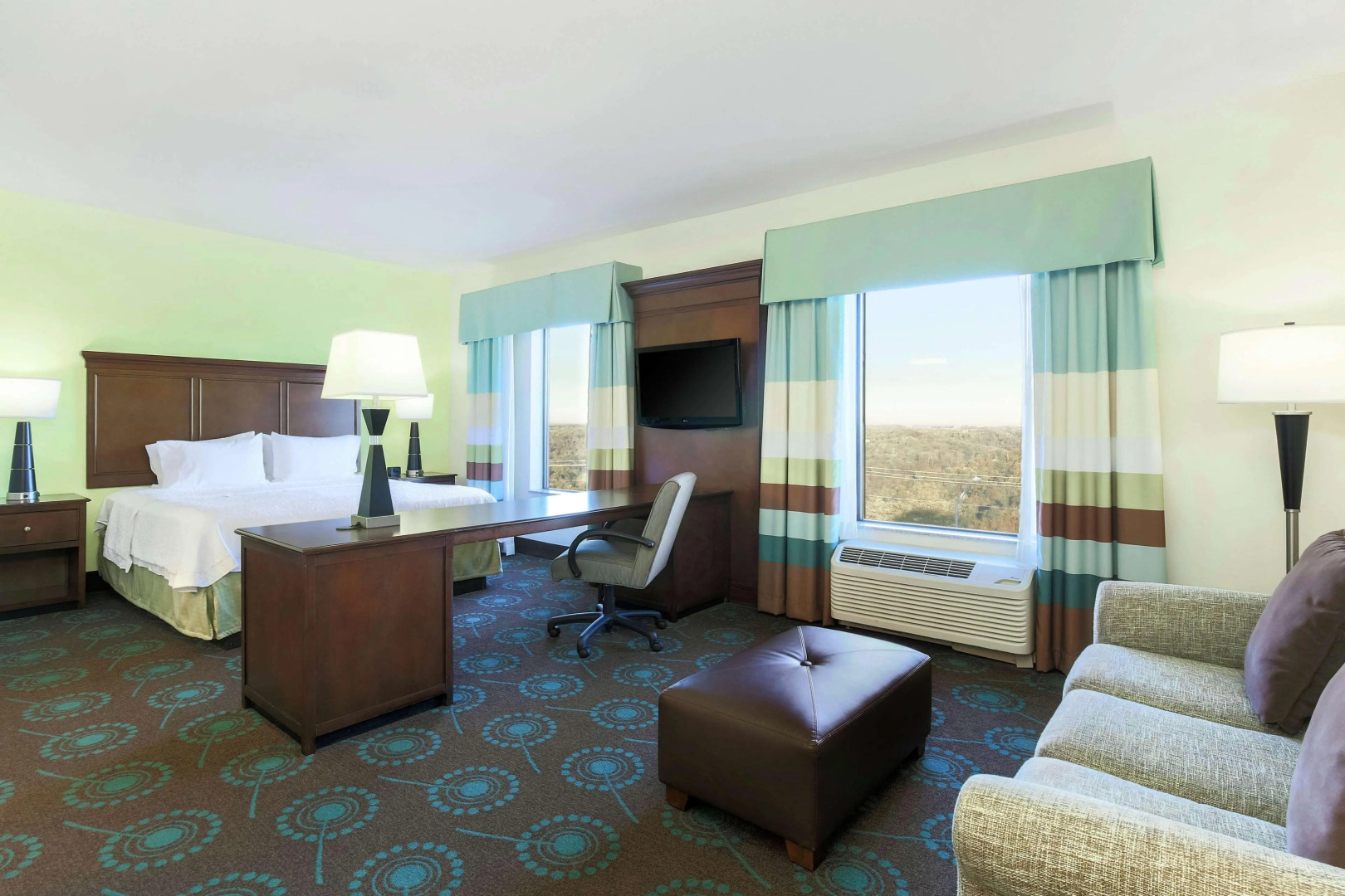 Hampton Inn & Suites Wheeling-The Highlands