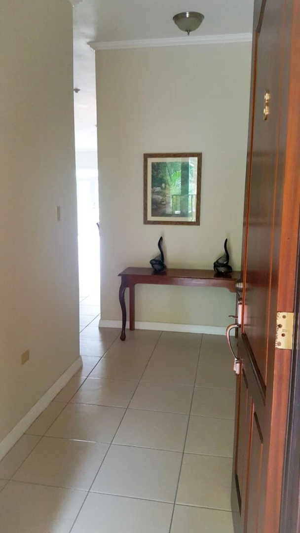 2 Bed Apt with Balcony at Runaway Bay