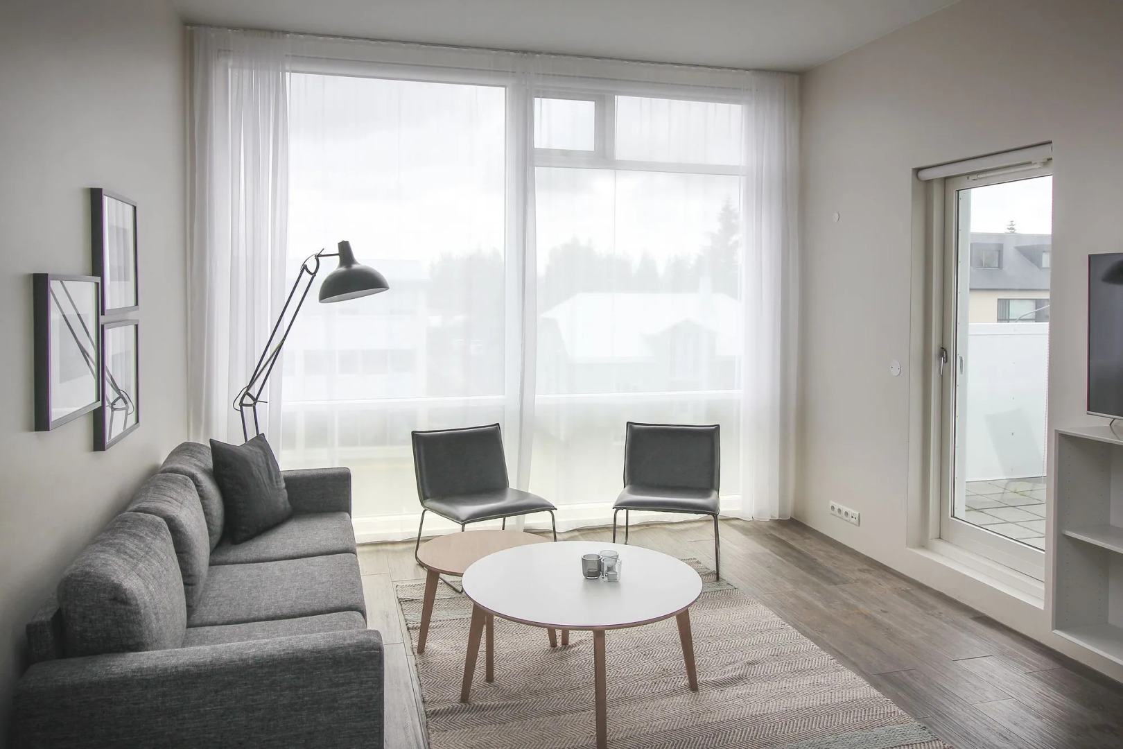 Bella Apartments & Rooms