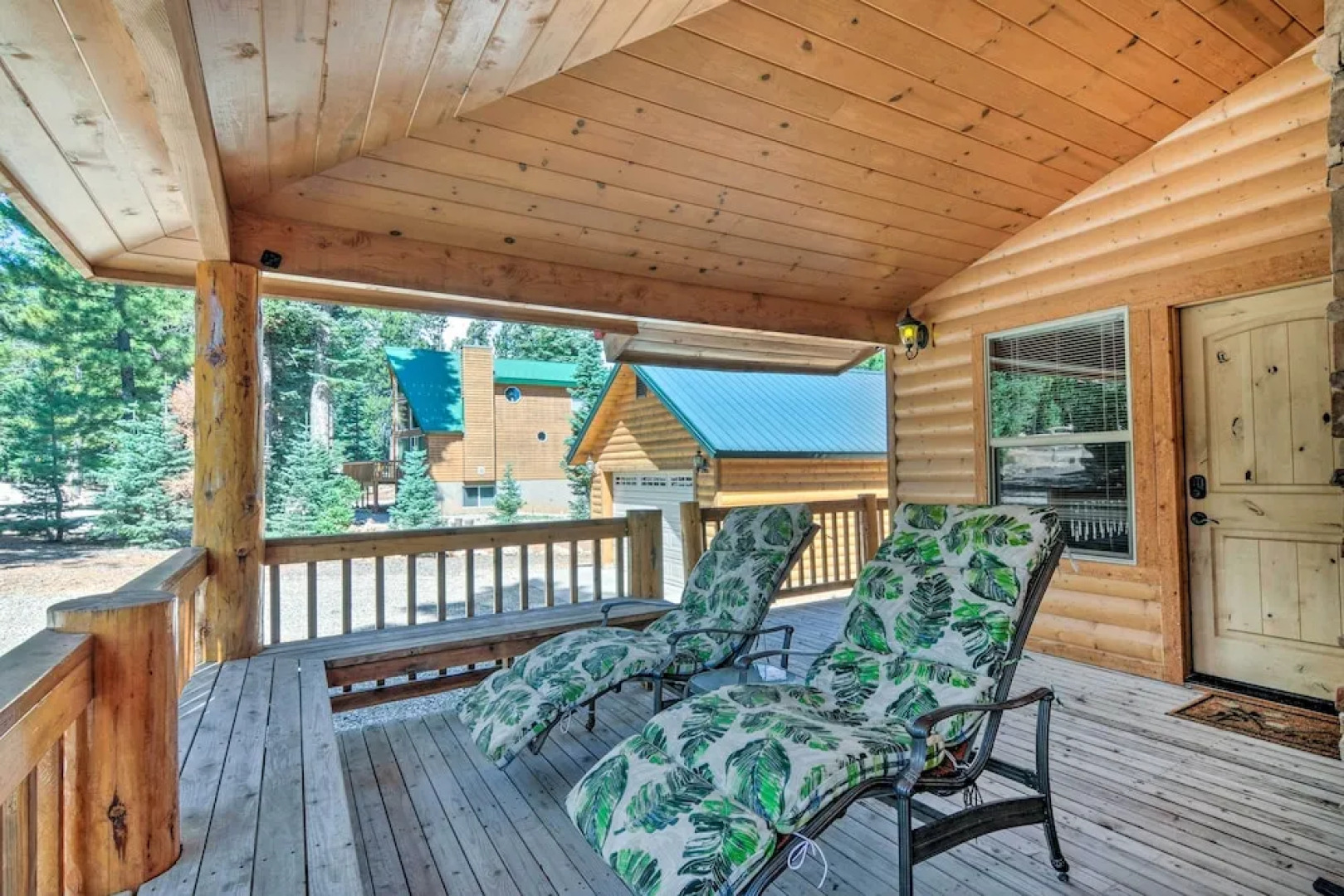 Duck Creek Village Cabin: Hike, Ski, & Bike!