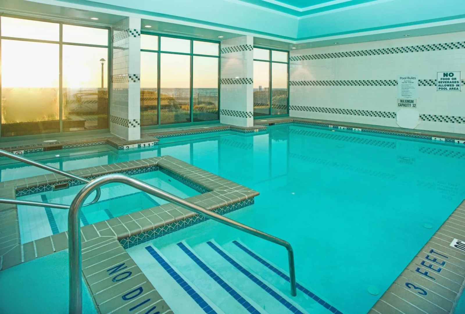 Holiday Inn Express Hotel & Suites VA Beach Oceanfront by IHG