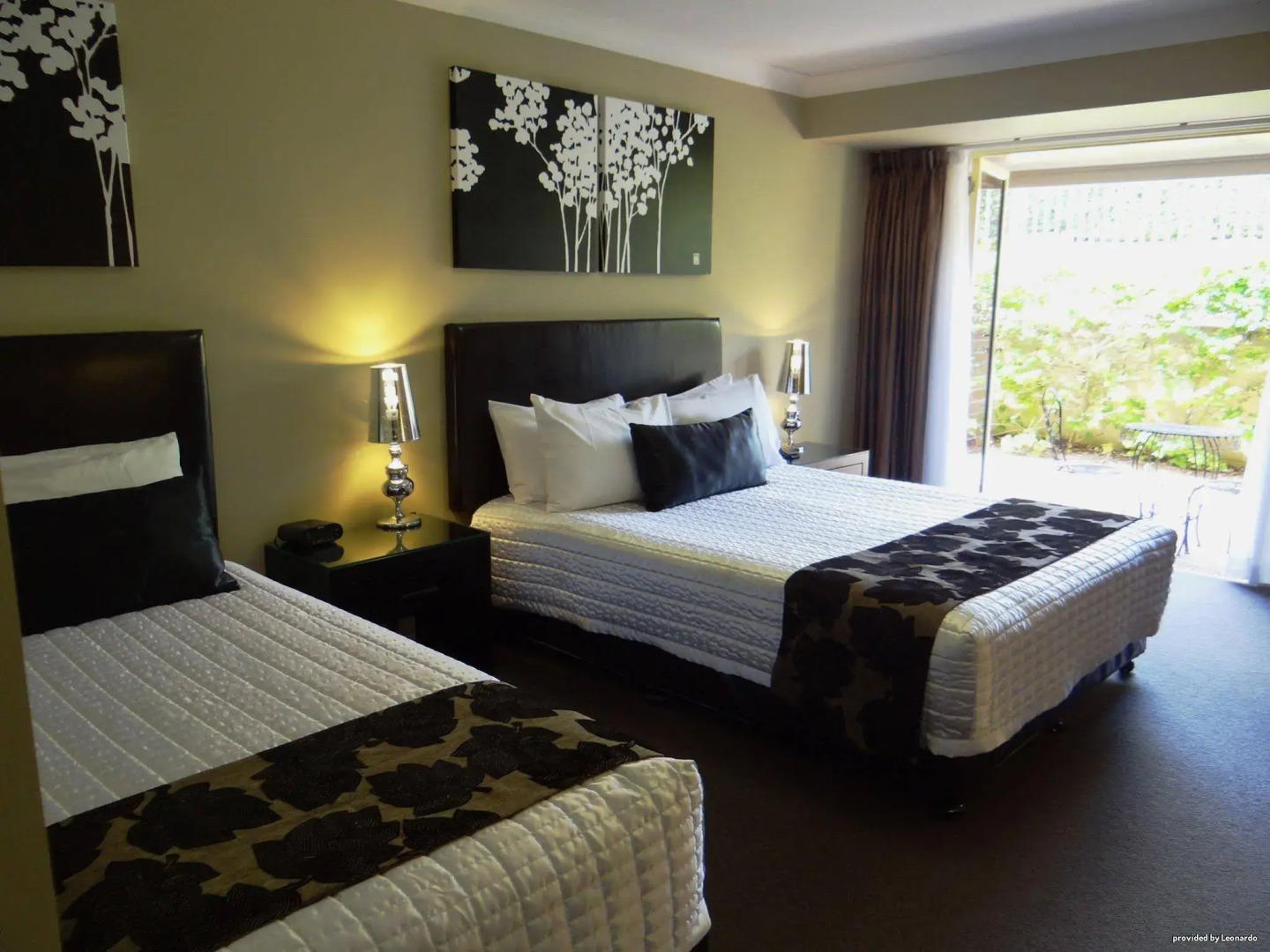 Ambassador on Ruthven