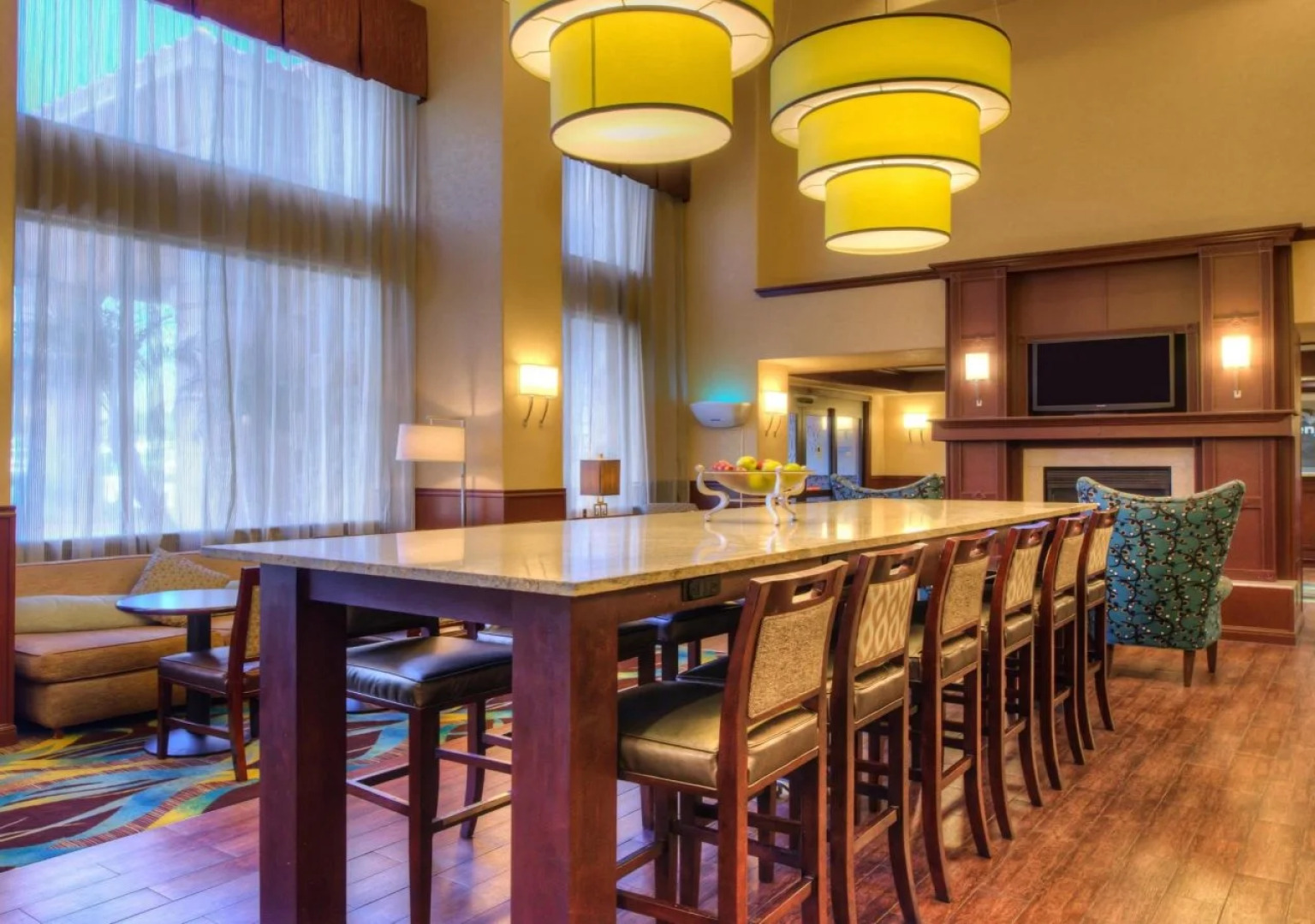 Hampton Inn & Suites Ontario