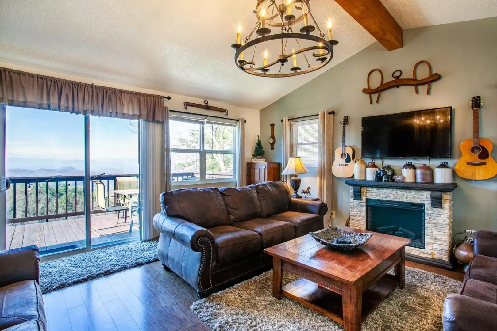 Maple Ridge with Mtn View Fireplace