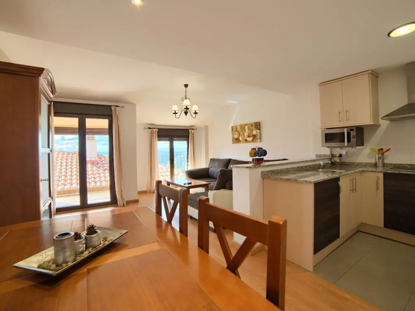 Delightful Apartment in Gudar With Terrace