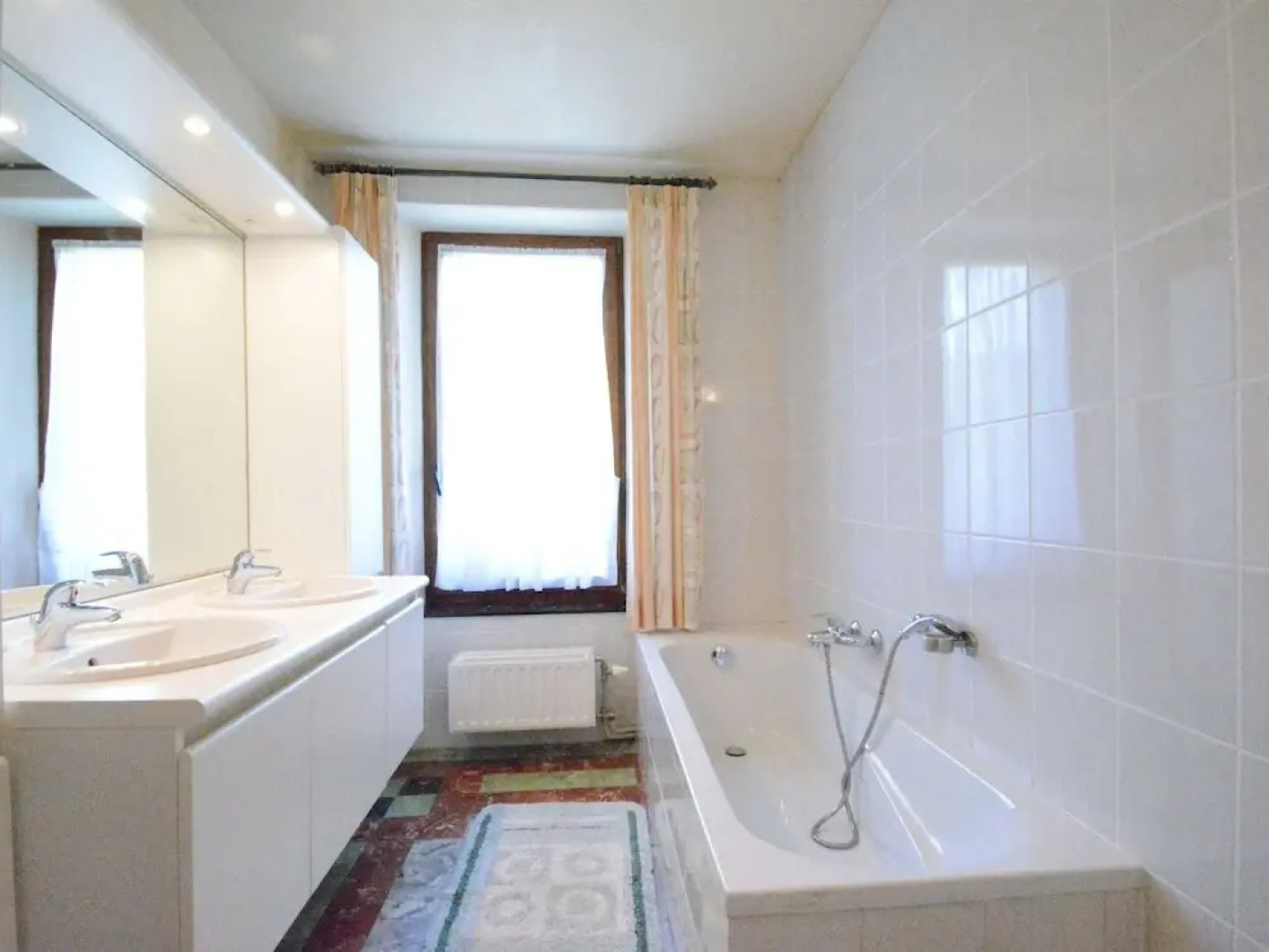 Spacious Retreat, Daverdisse