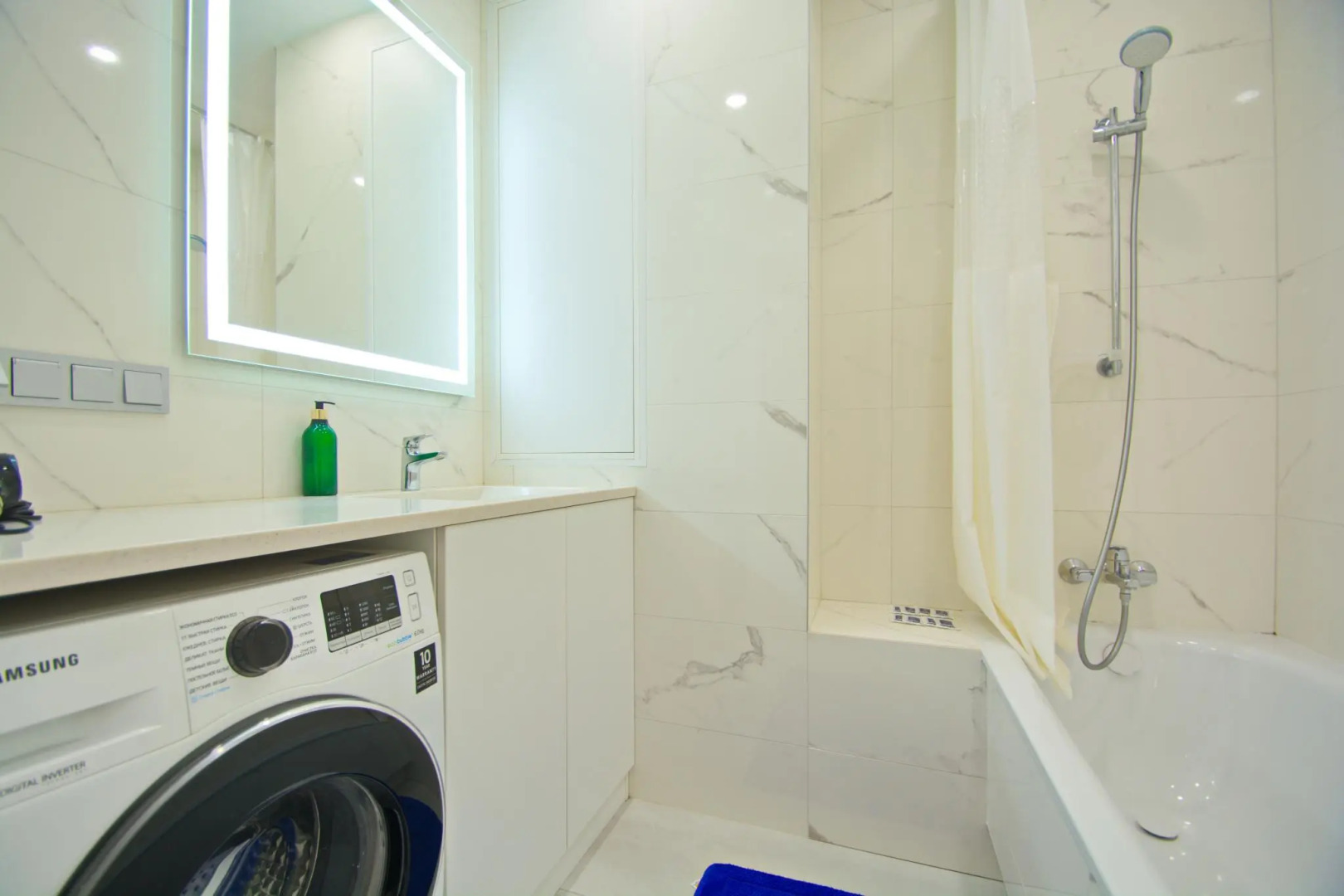 Апартон на проспекте Независимости 88