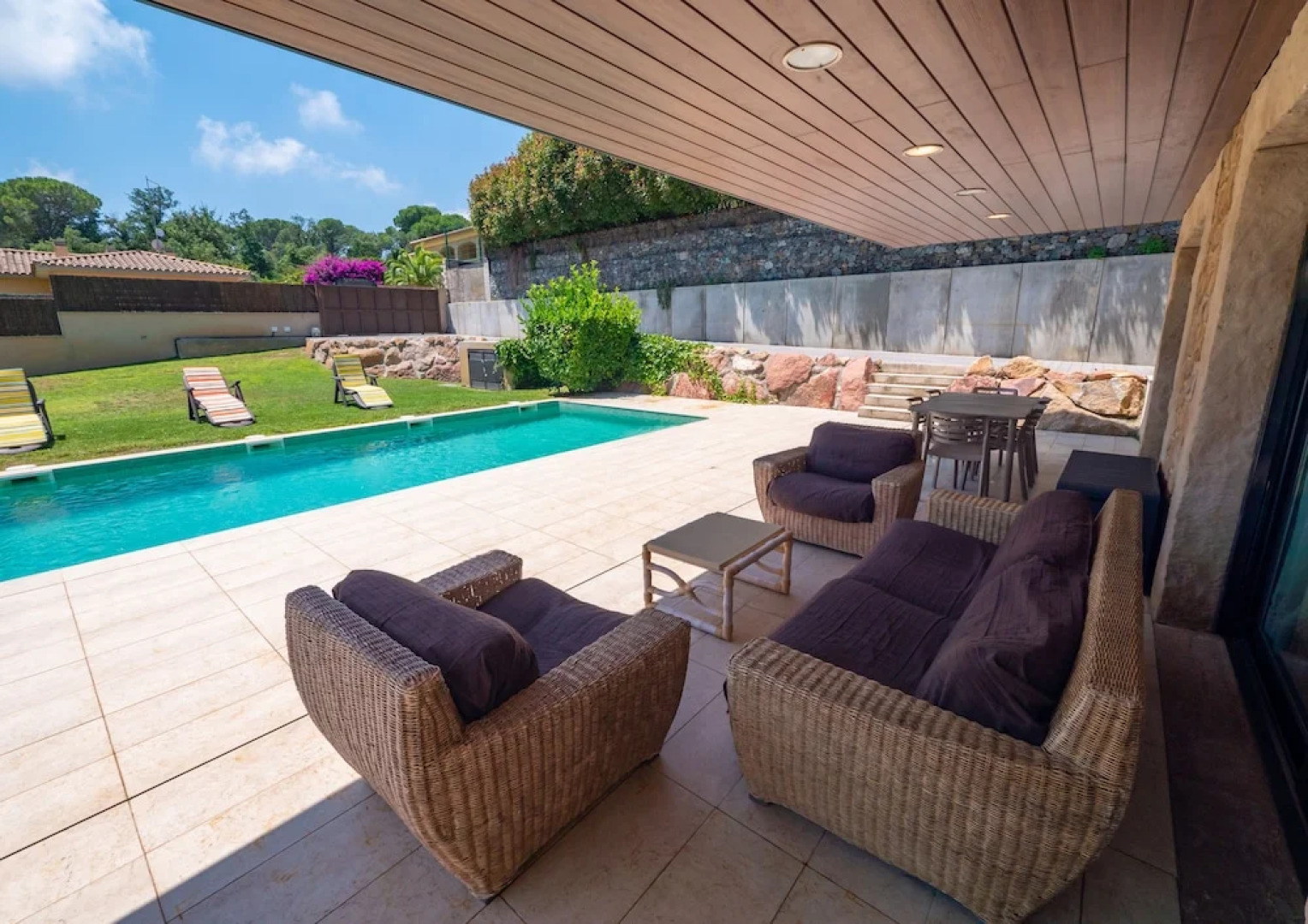 Villa con 2 piscinas