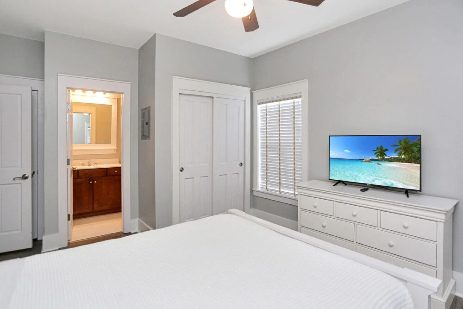 Barefoot Cottage B48 by Pristine Properties