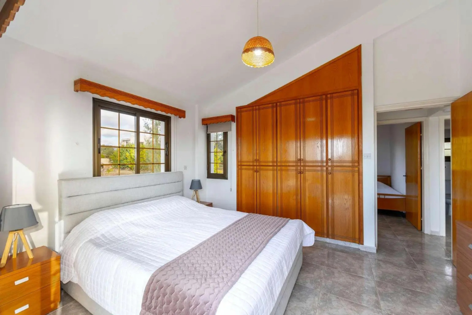 Villa Adonis Large Private Pool Walk to Beach