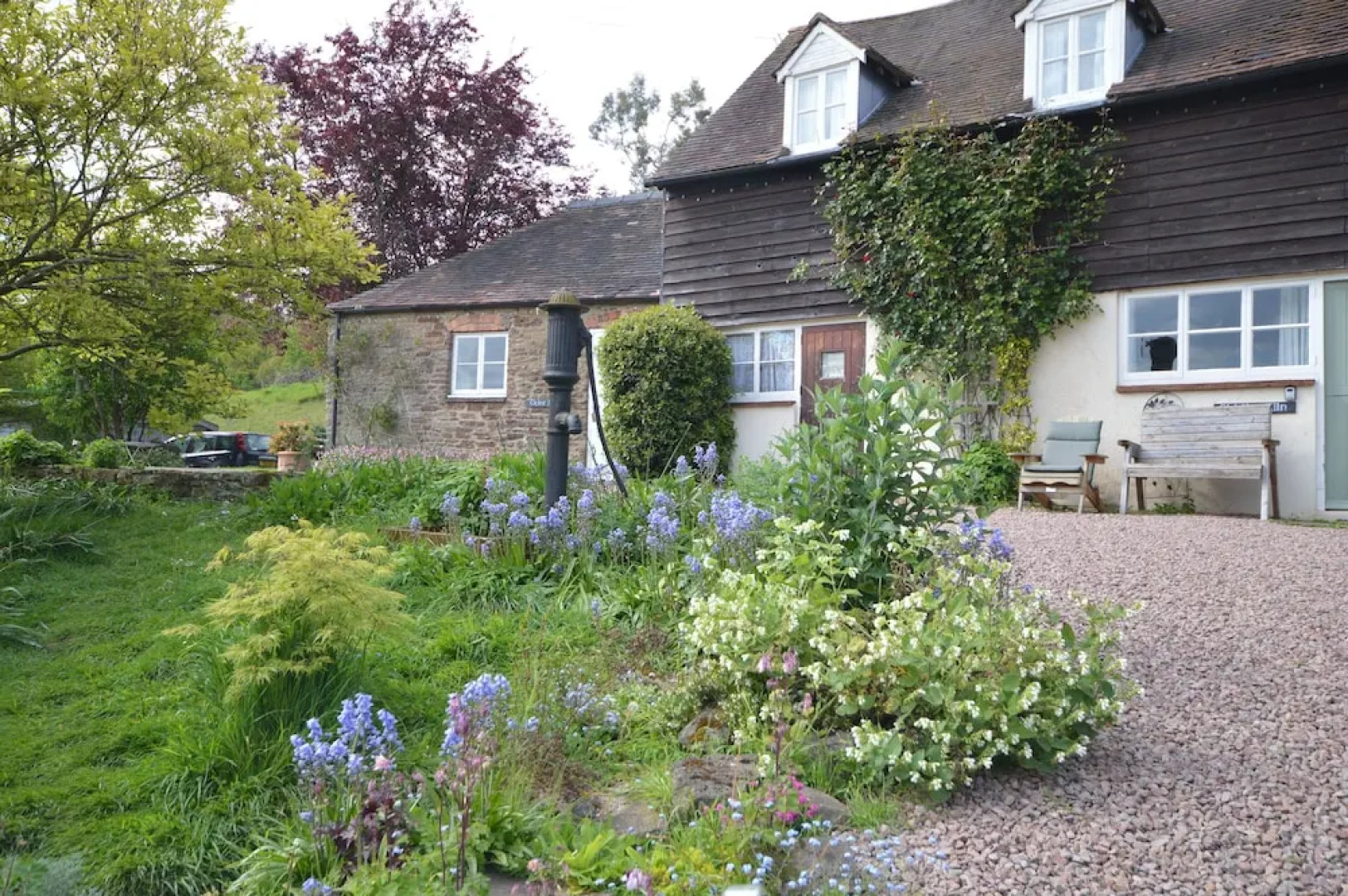 Whitewells Farm Cottages