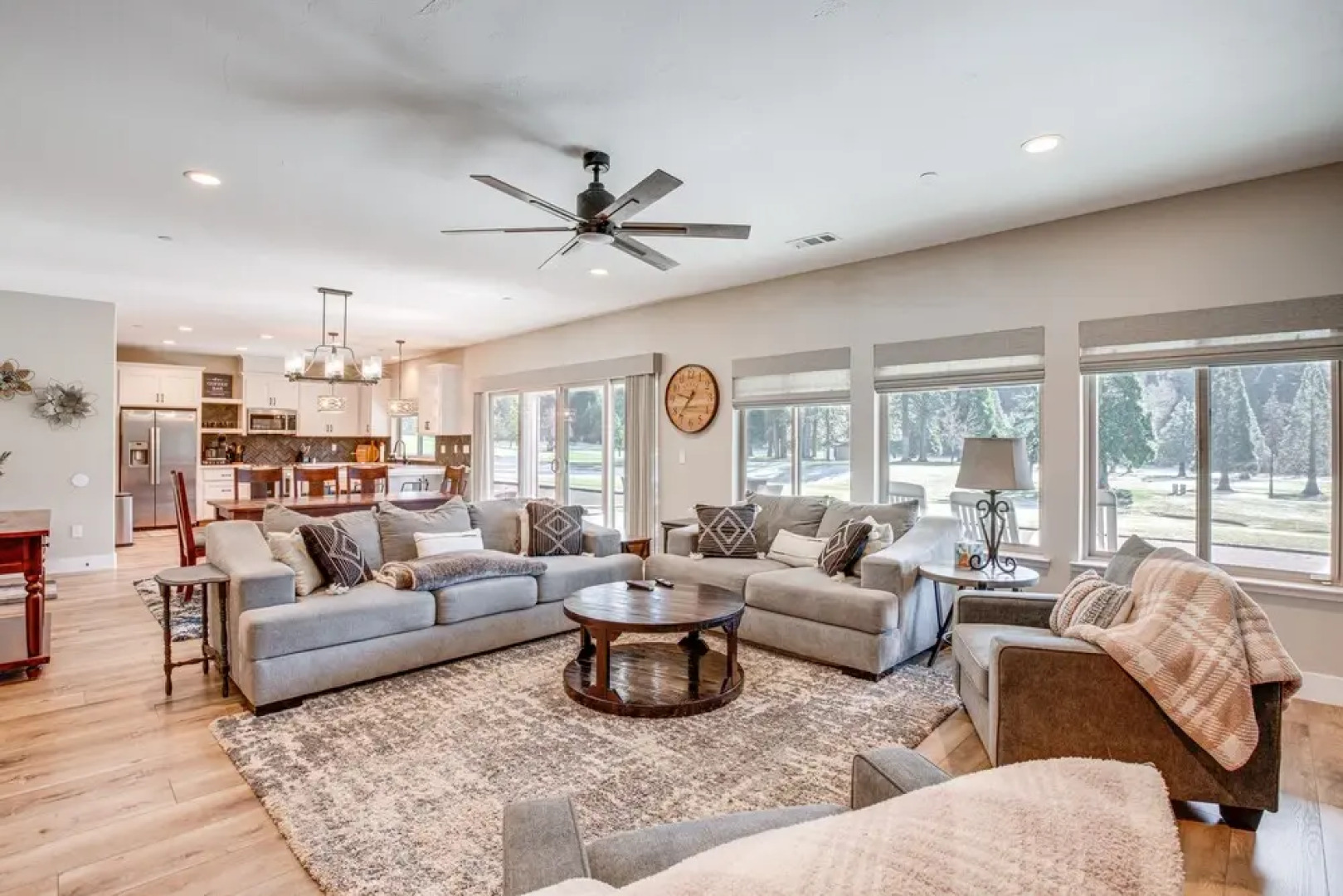 Game Room + Pool Access: Spacious Cabin in Arnold