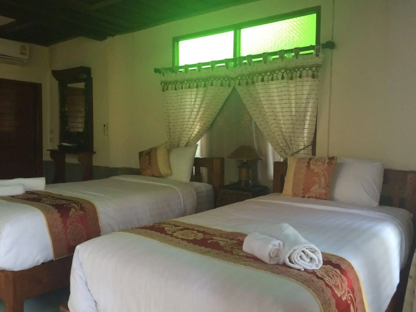 Phawengkham Resort and Restaurant