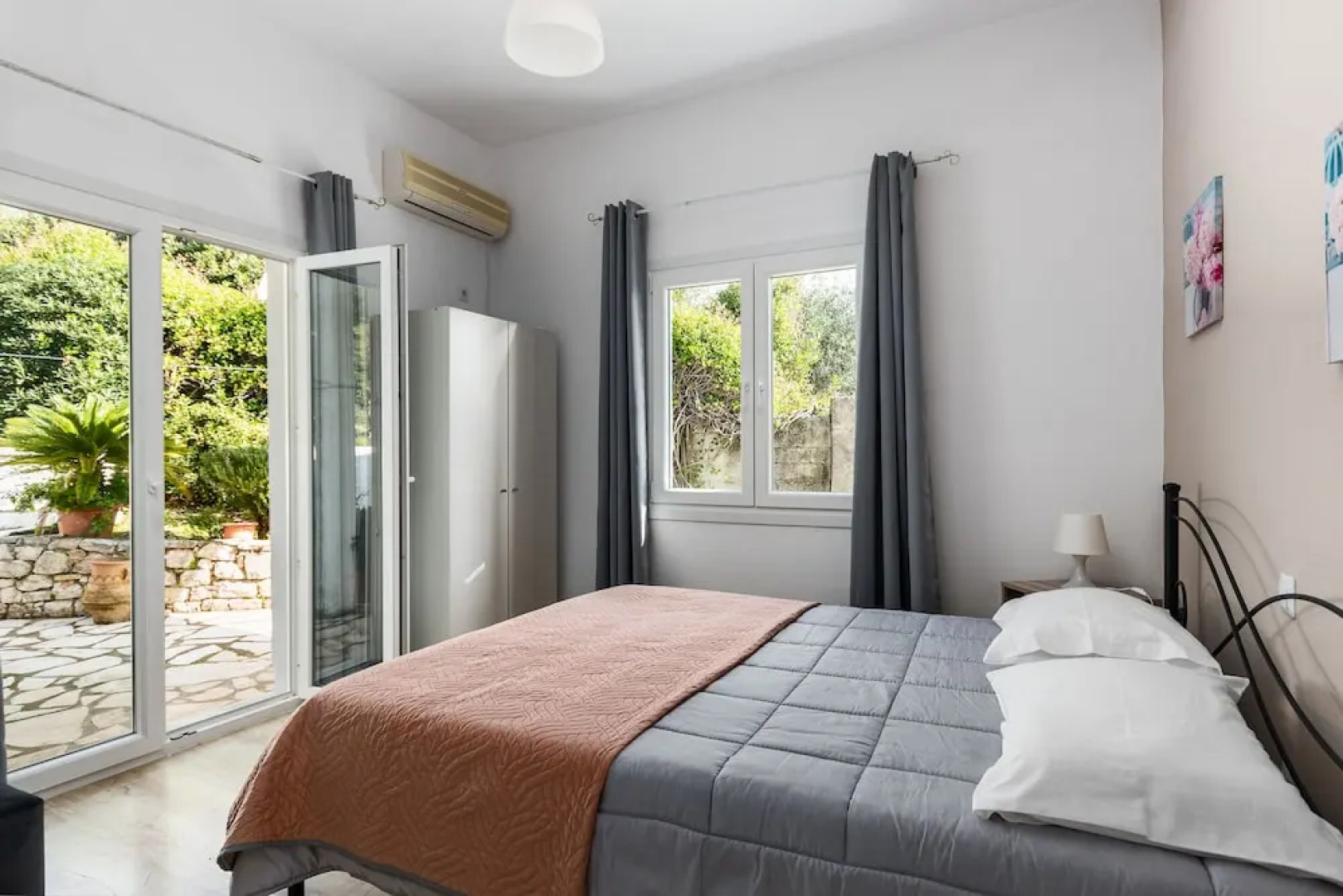 Katerina Horizon Apartments by Konnect