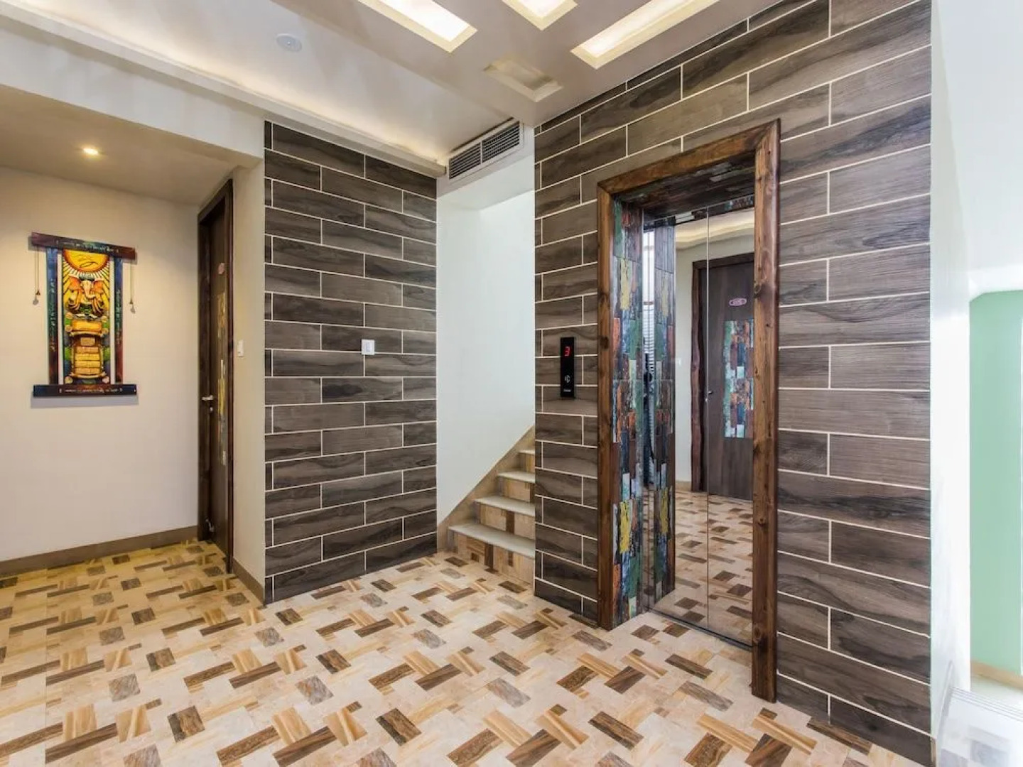 Vaccinated Staff- Capital O 15445 Hotel Sheekhar Inn