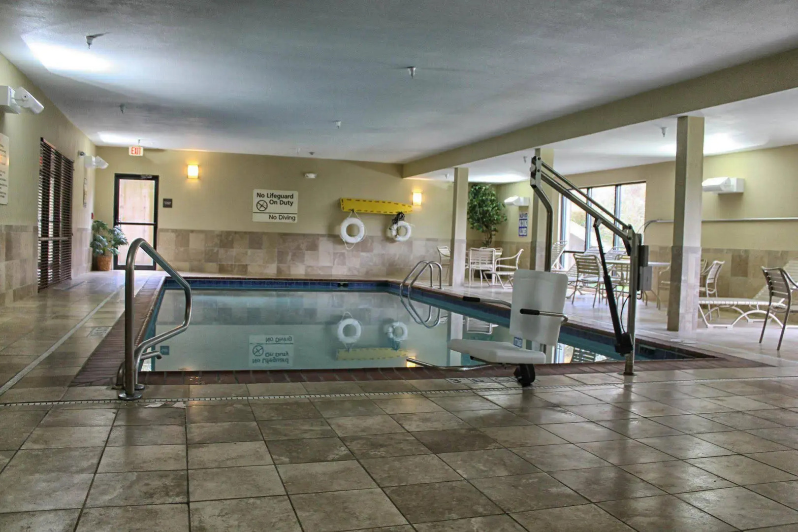 Hampton Inn and Suites Mansfield South