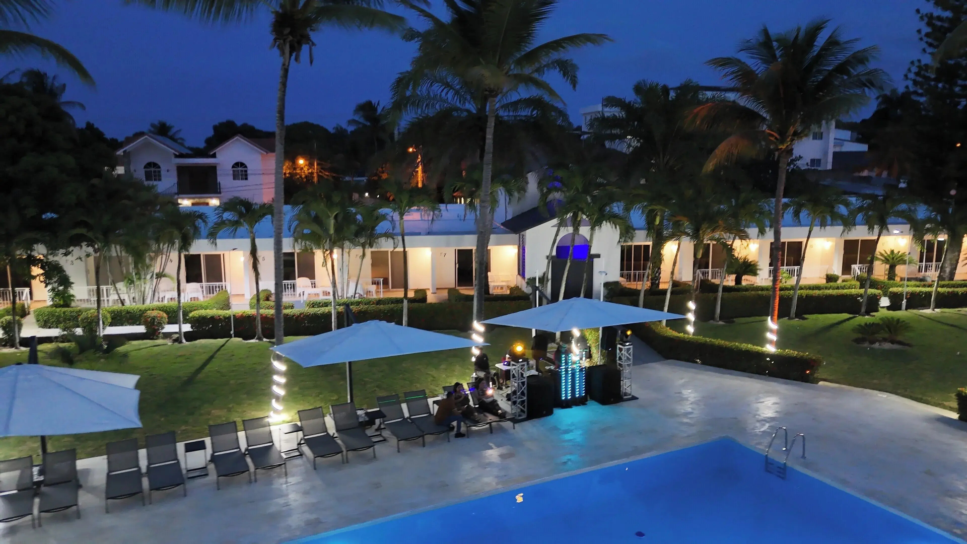 El Colibri Hotel