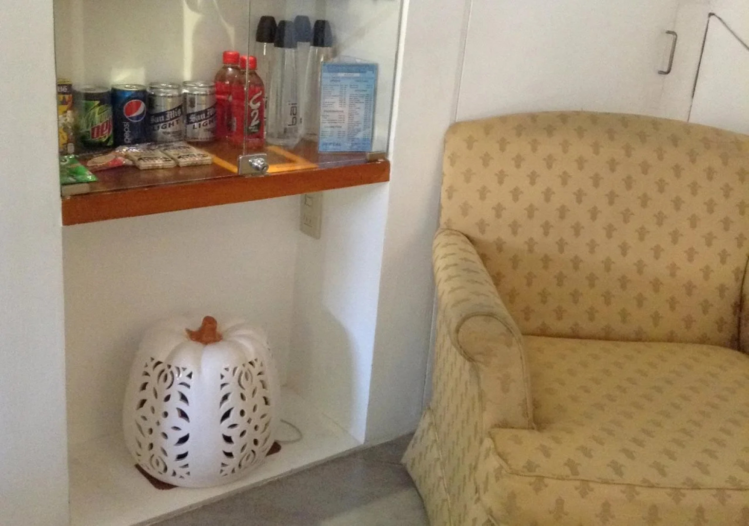 OYO 406 Royal Parc Inn & Suites