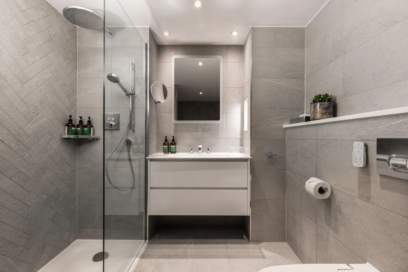 voco St David's Cardiff by IHG