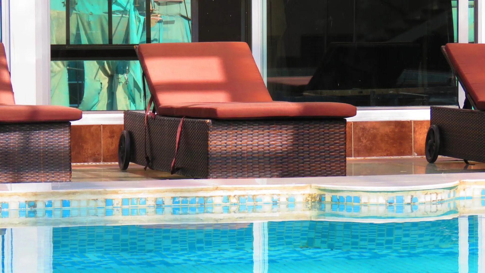 Cloud Hotel & Suites