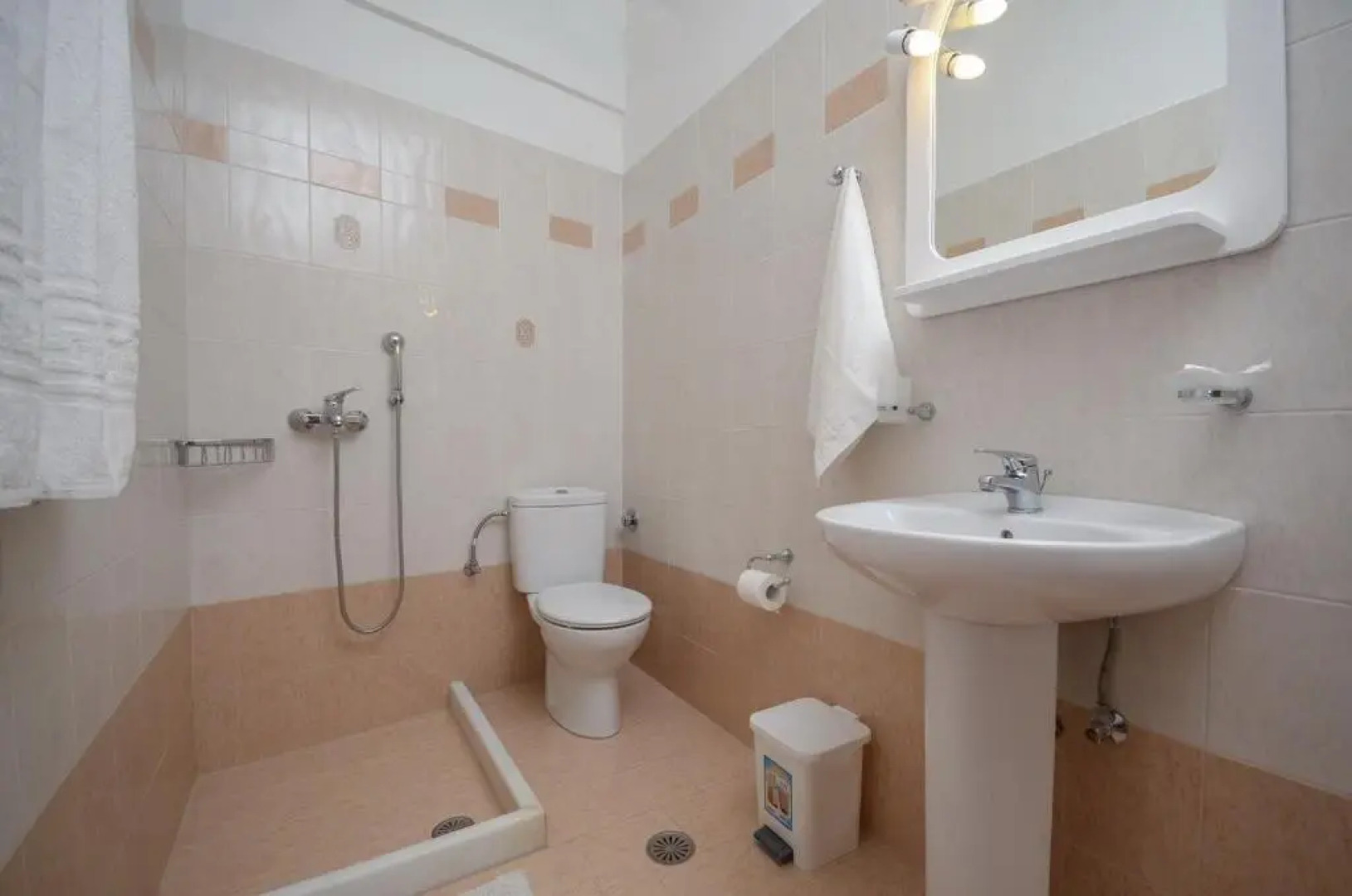 Margaritis Apartments