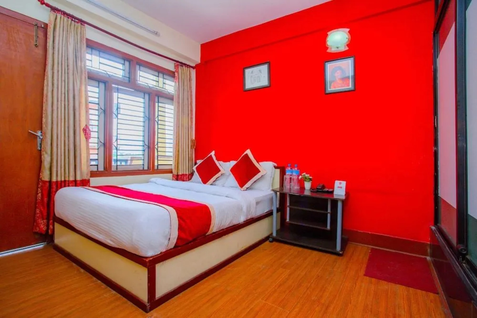 Oyo 472 Hotel Tapowan And Restaurant