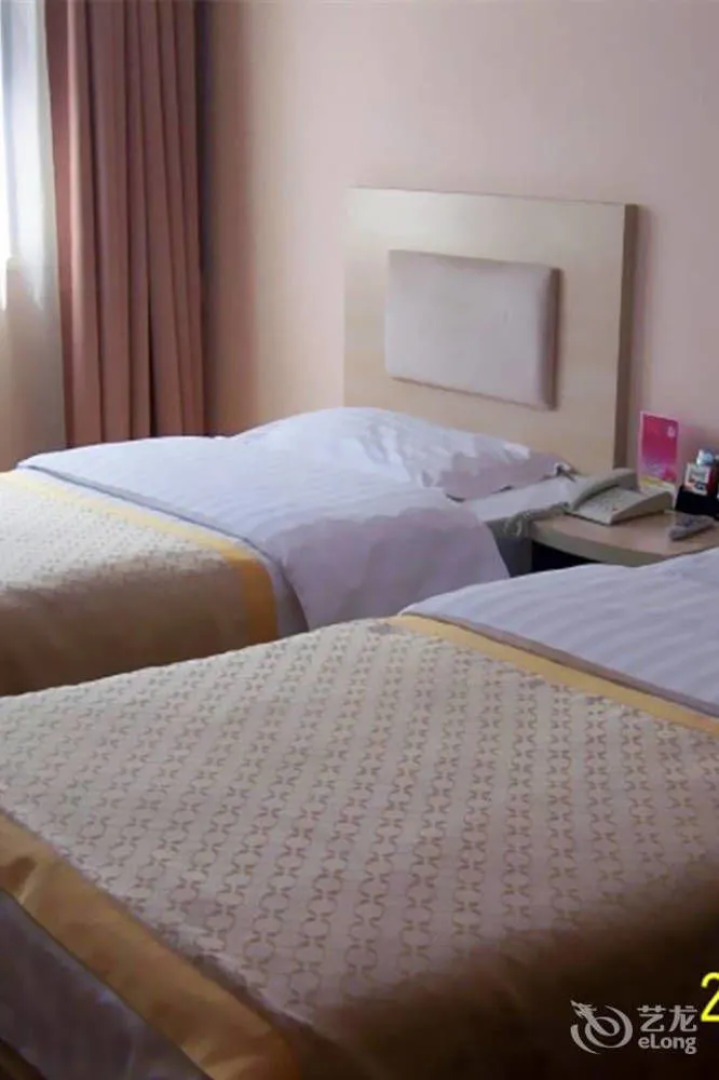 Zhuhui Business Hotel - Qingdao