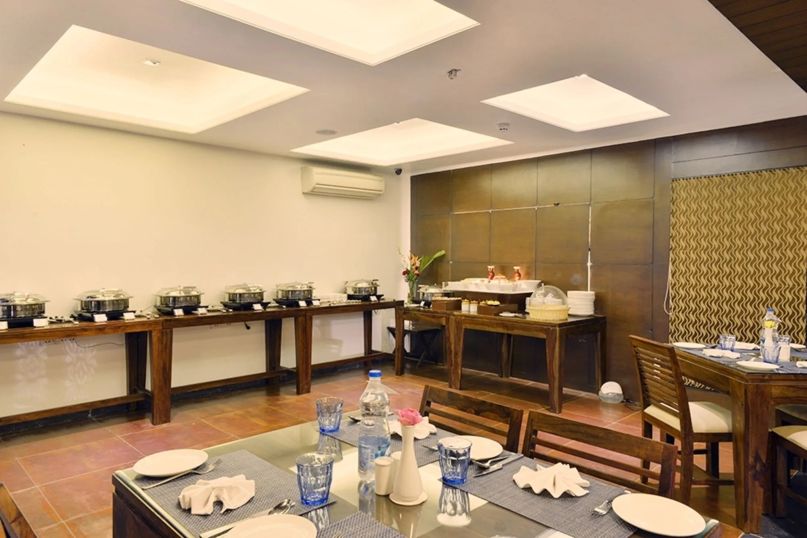 Gen X Vadodara 1589 Hotel