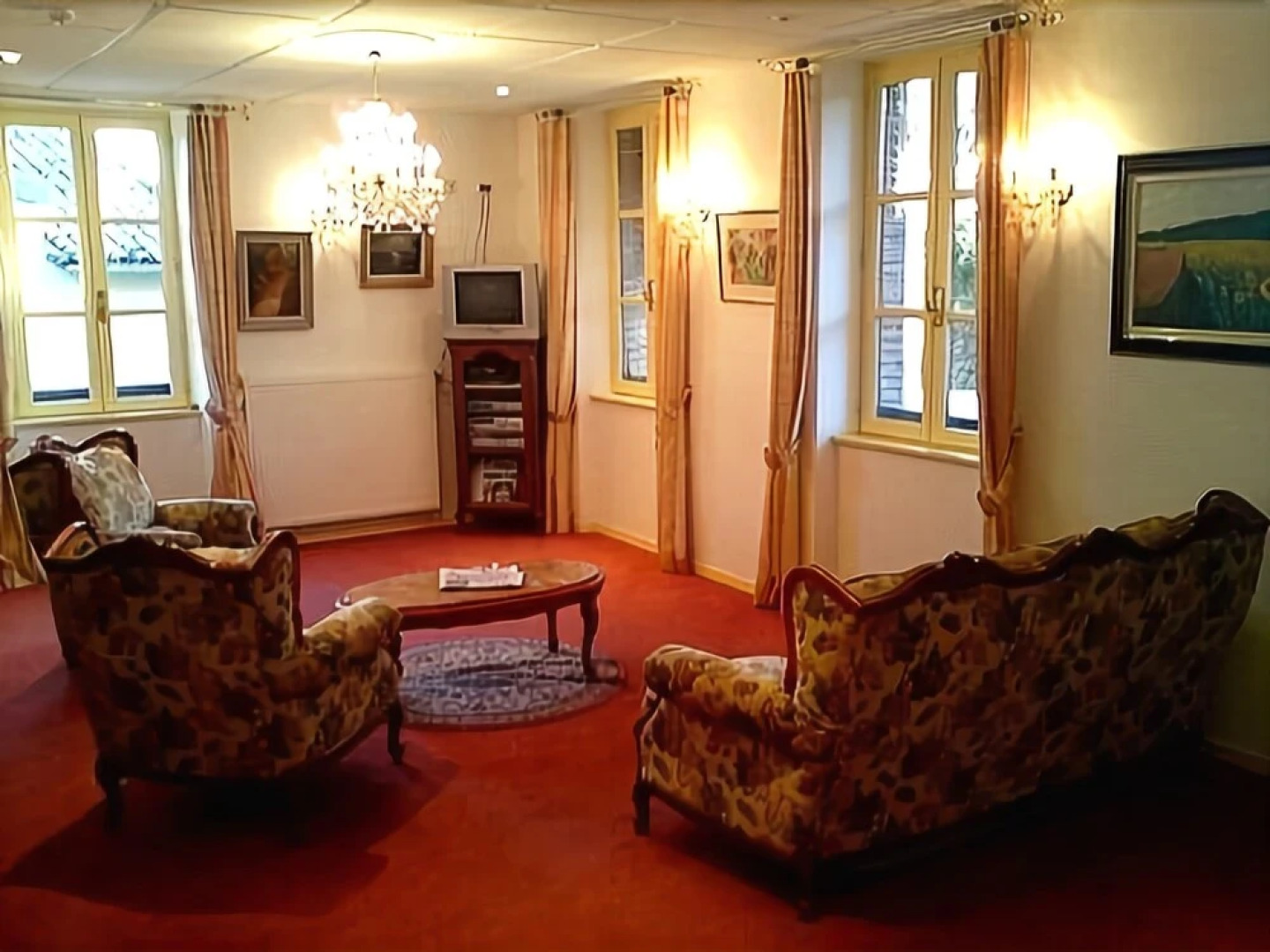 Lhostellerie Des Lacs