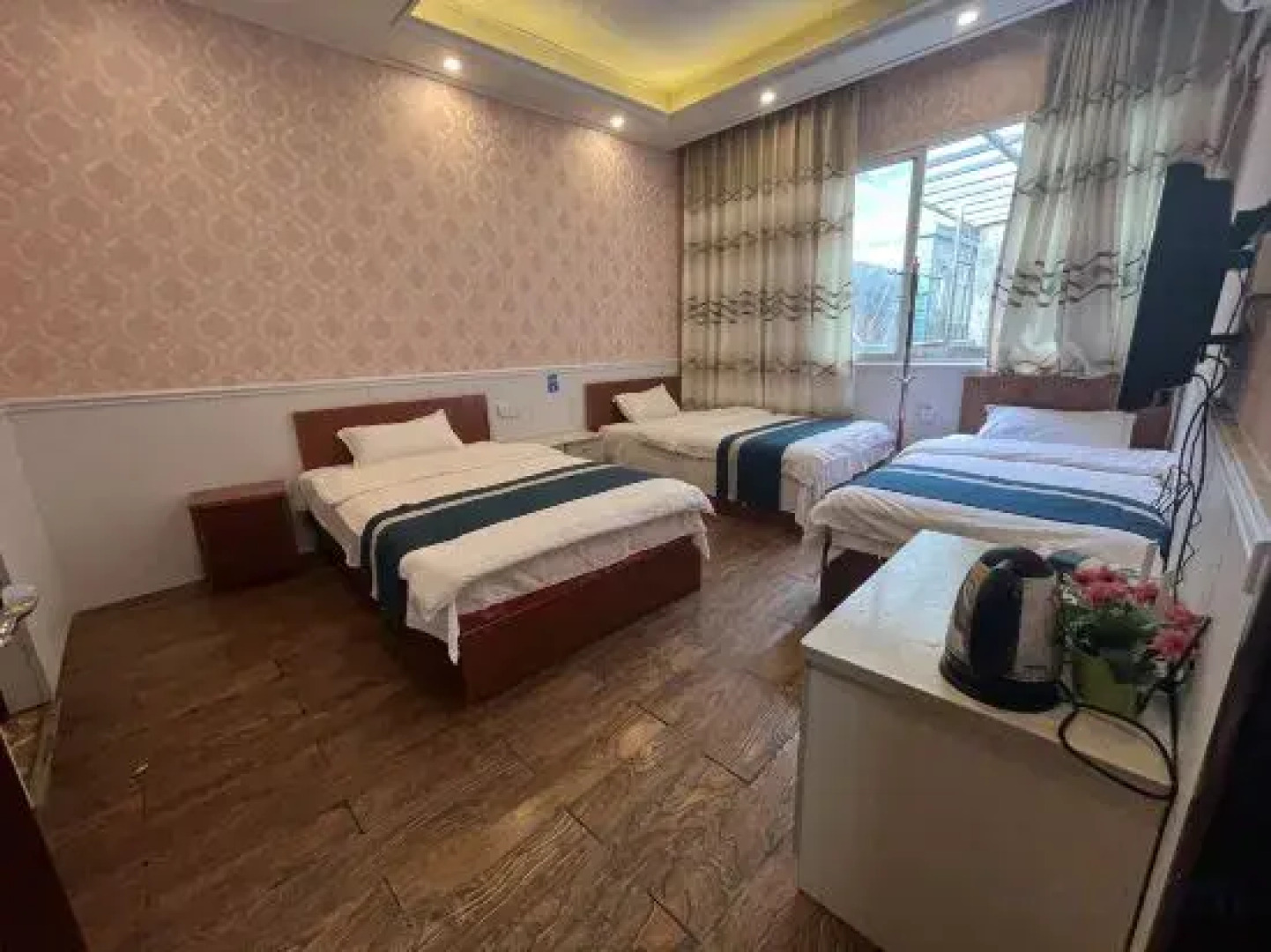 Bipenggou Honglian Villa