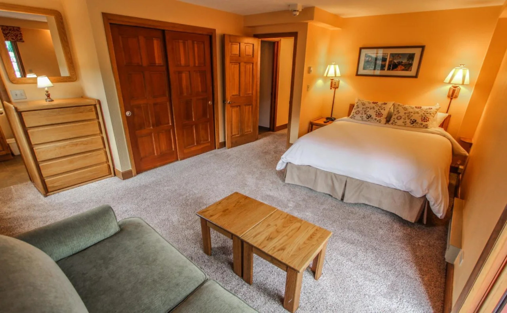 Cedar at Streamside, a VRI Resort