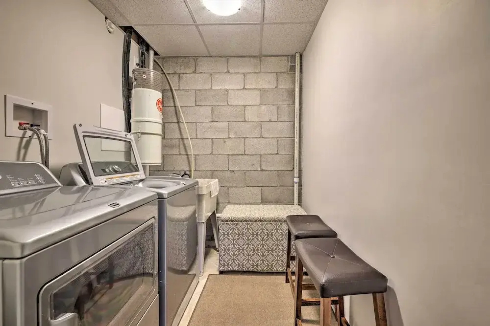 3 Mi to Kalahari: Pocono Mountain Home w/ Fire Pit