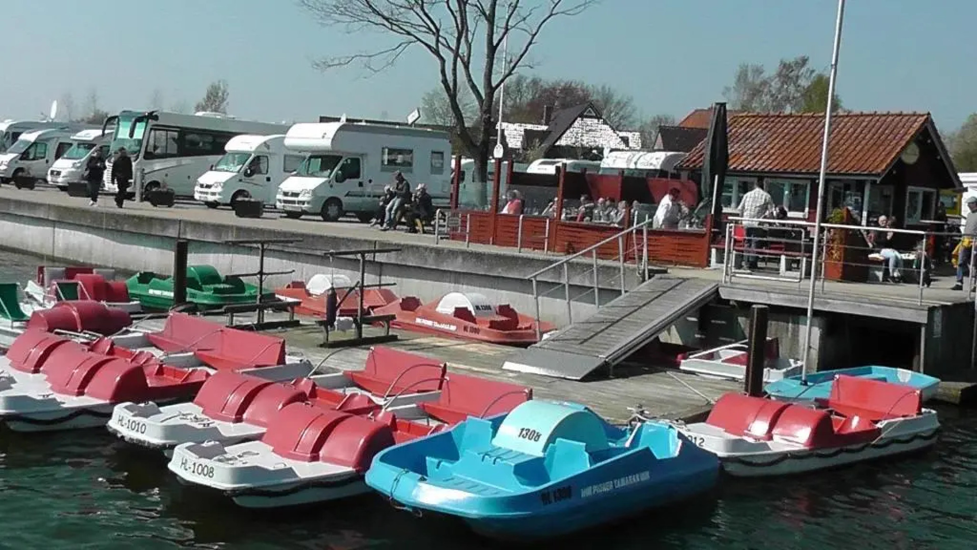 Domhotel Bed & Breakfast