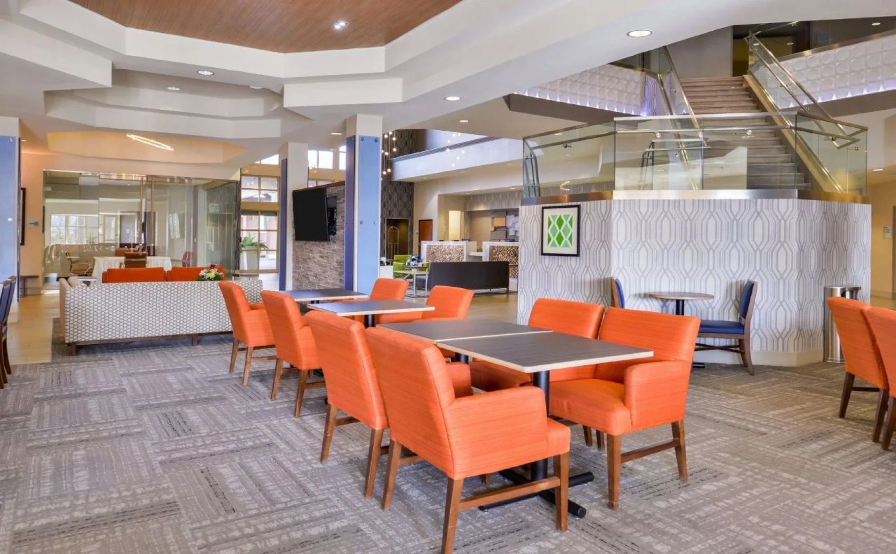 Holiday Inn Express & Suites Elk Grove Central - Hwy 99 by IHG