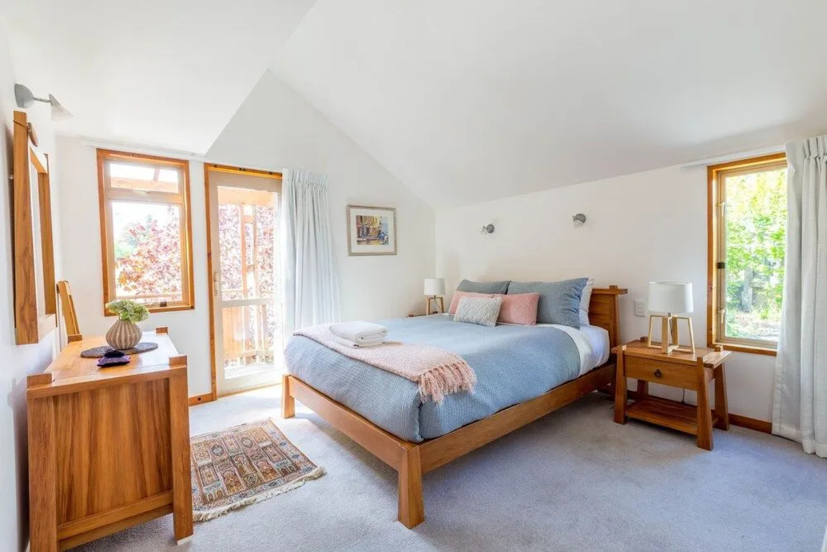 Glacier Rock Gallery Lake View