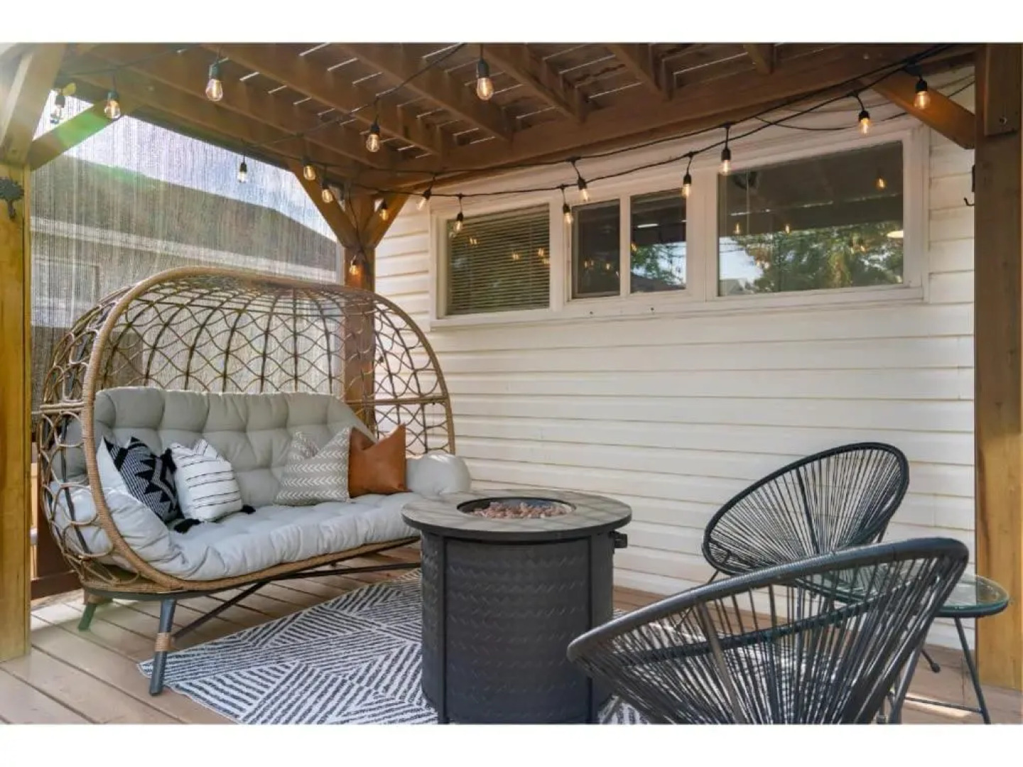 The Riverside I Patio & BBQ I Fire pit I Sleeps 17