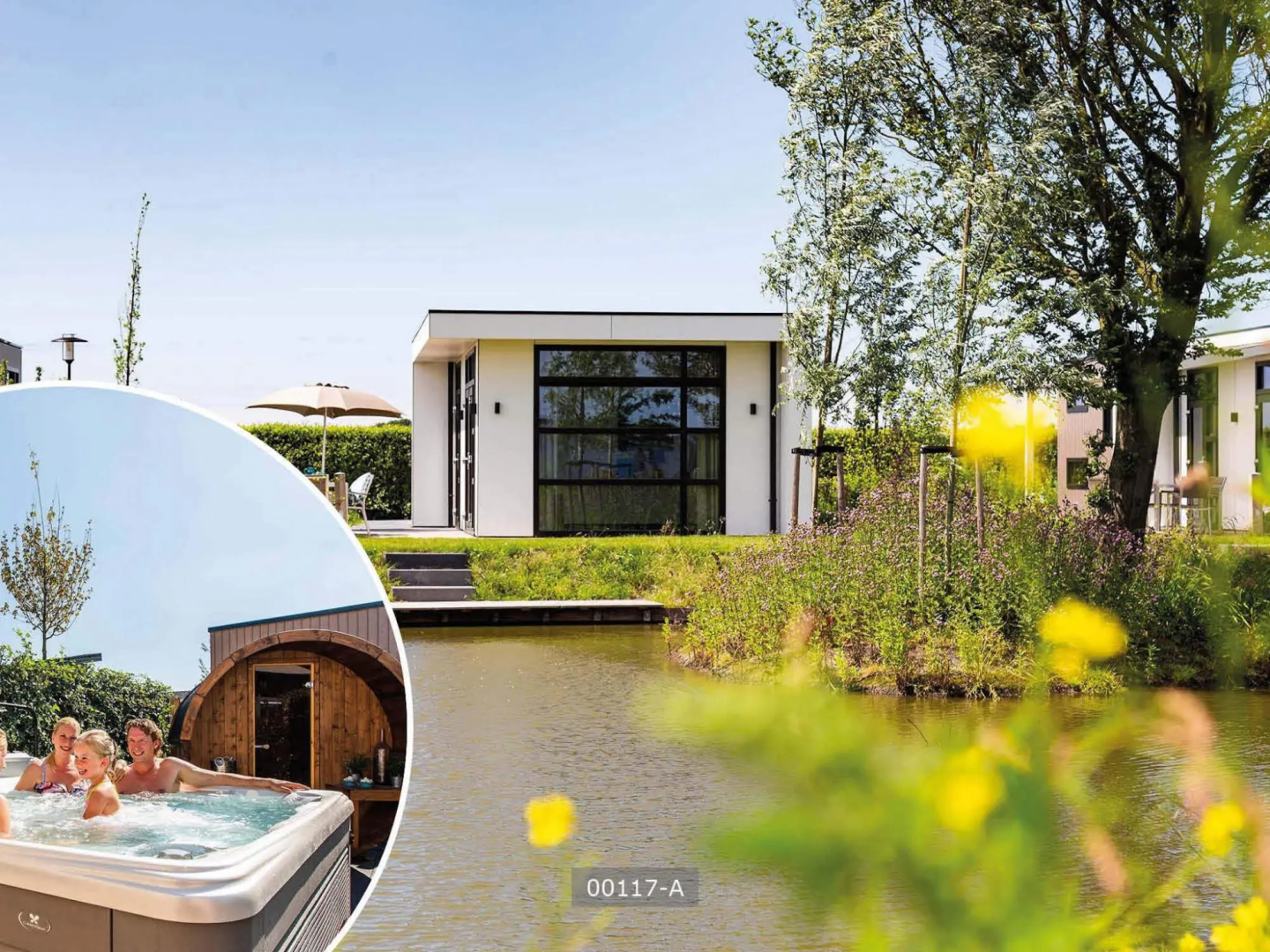 Detached, modern chalet with sauna and spa, in a holiday park, Hoorn at 8 km.
