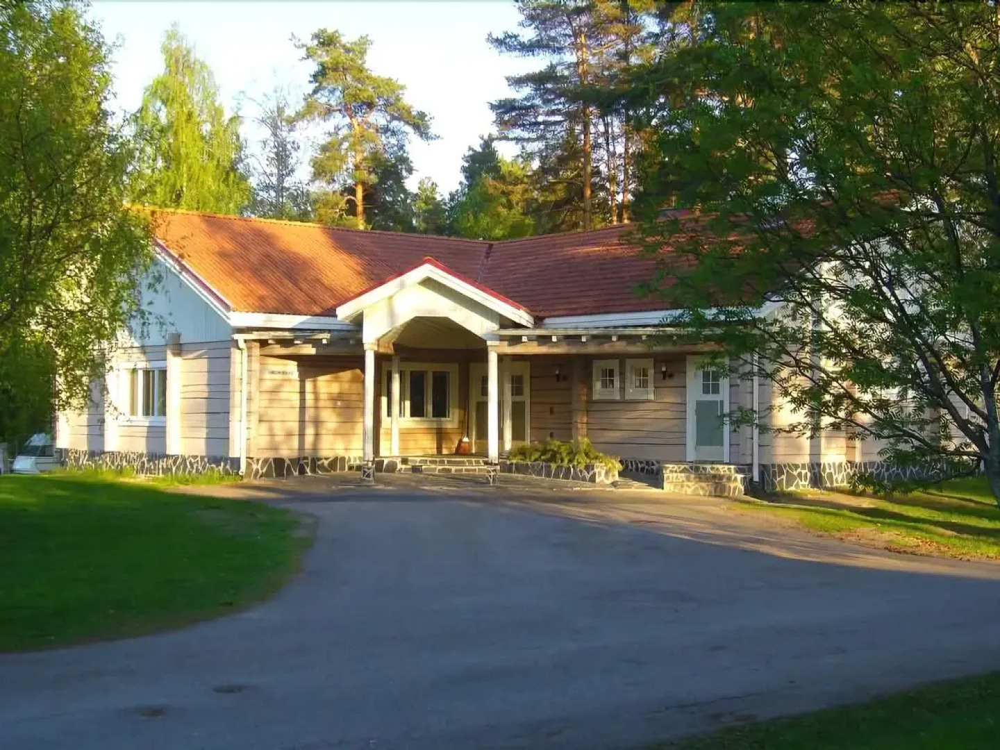 IK Hotel & Camping