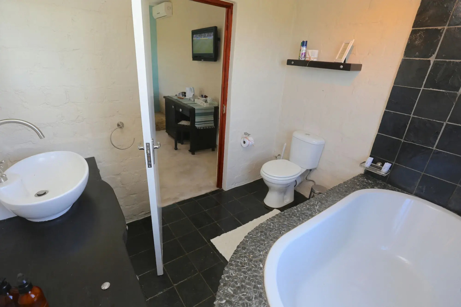 River Crossing Lodge