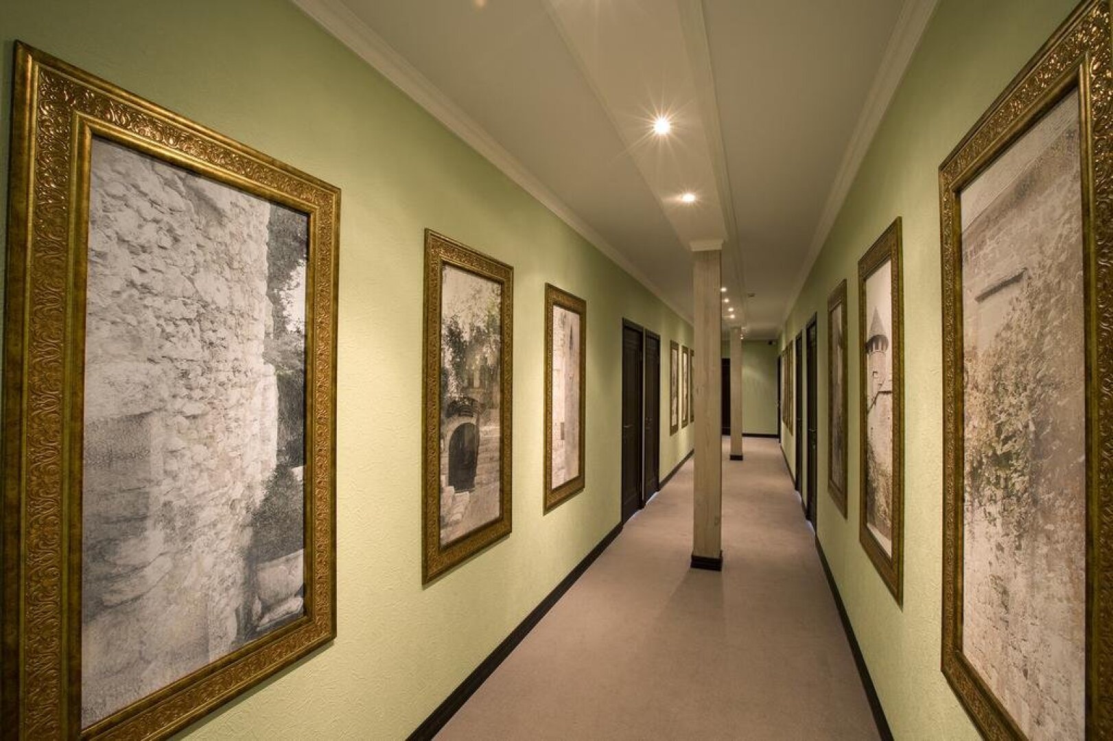 Придворовъ