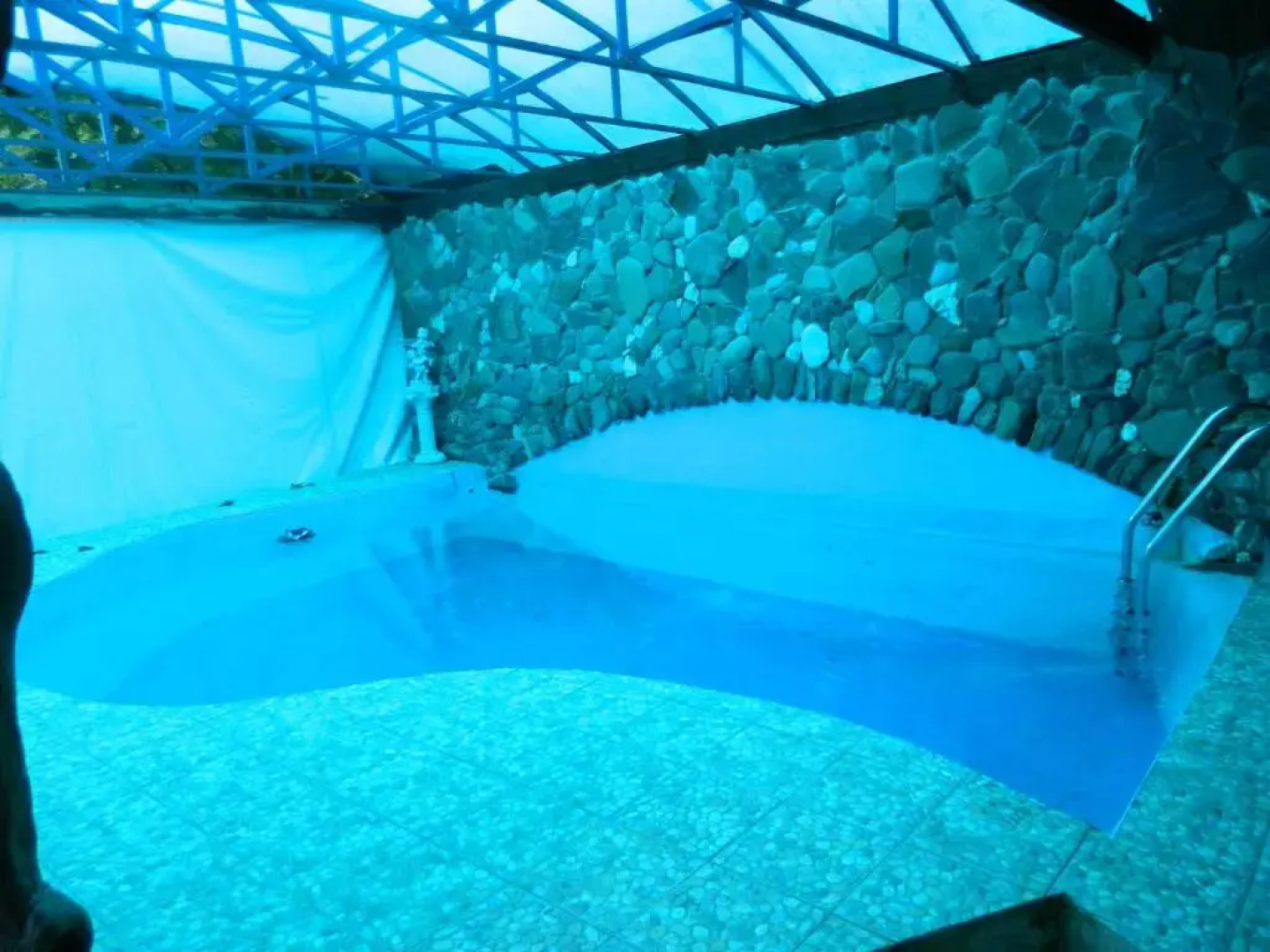 Частный дом с номерами и отдельной кухней