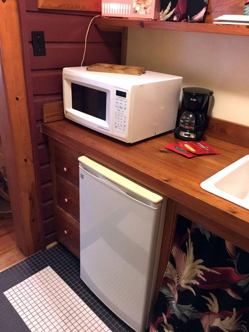 Hibiscus Coffee & Guesthouse