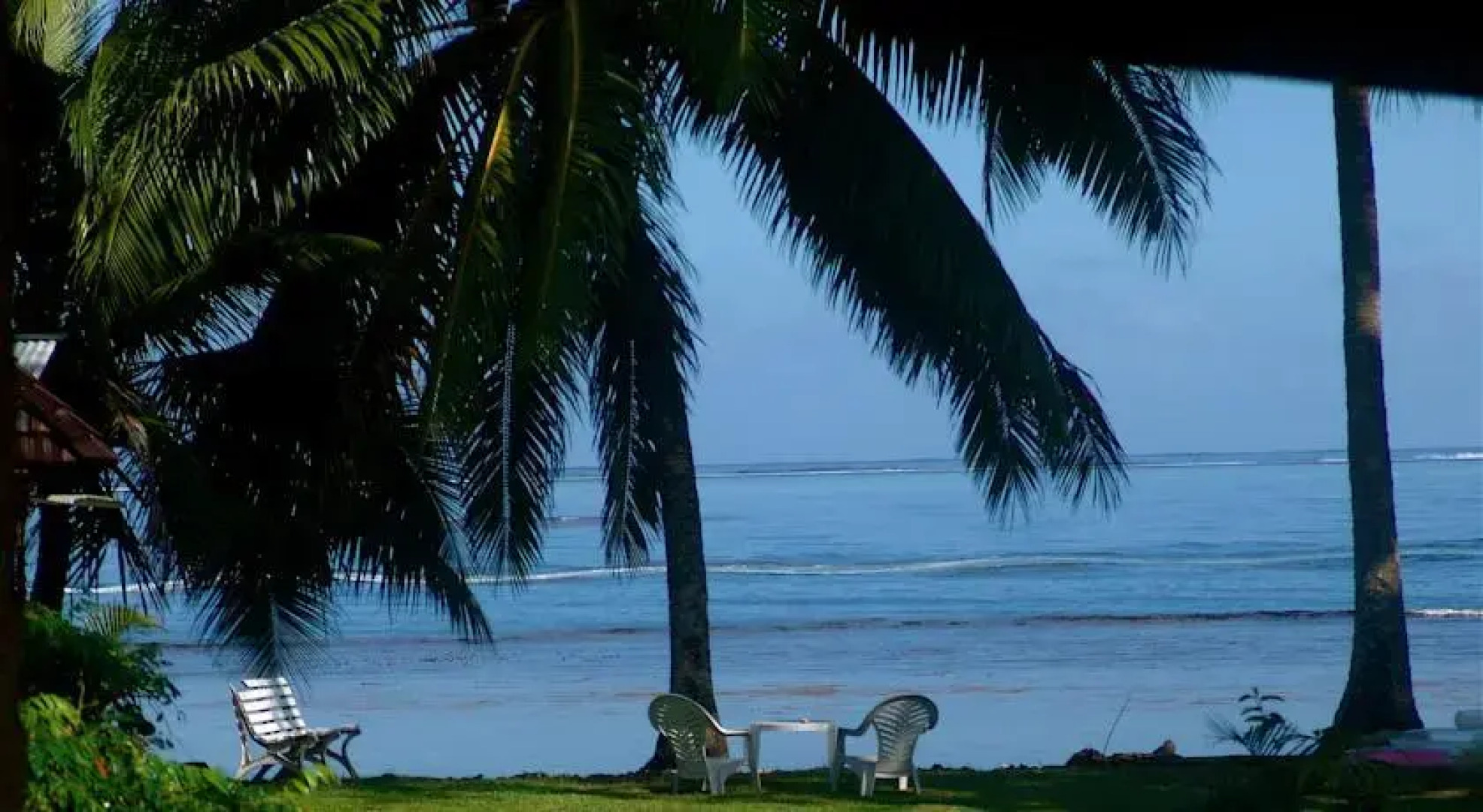 Tauhanihani Village Lodge La Vague Bleue
