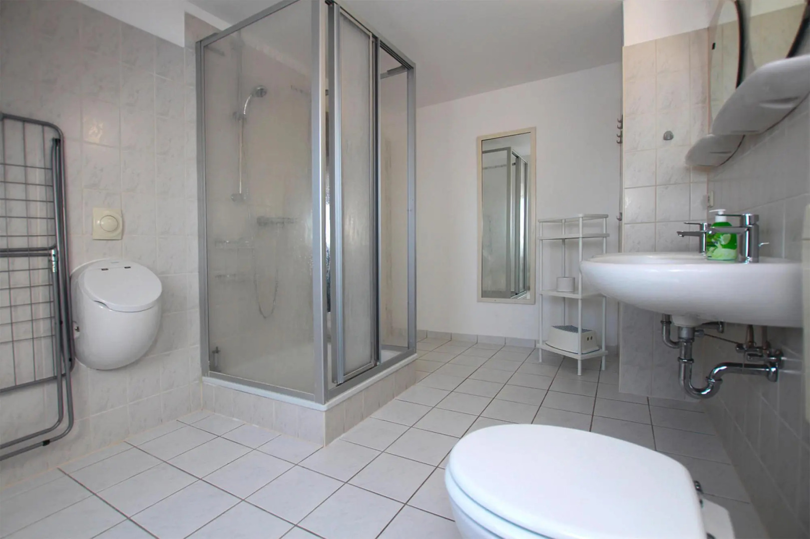 Flat in Klocksin with a garden