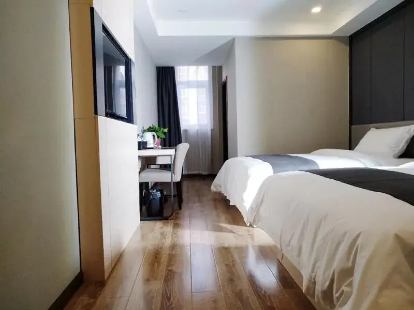 Thank Inn Plus Hotel Sichuan Guang'an Yuechi County Tianlong Street