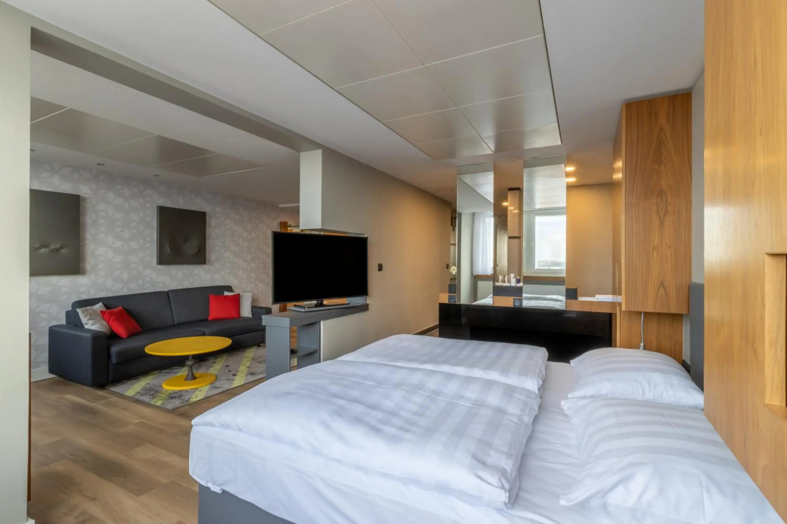 Отель NYX Erfurt by Leonardo Hotels