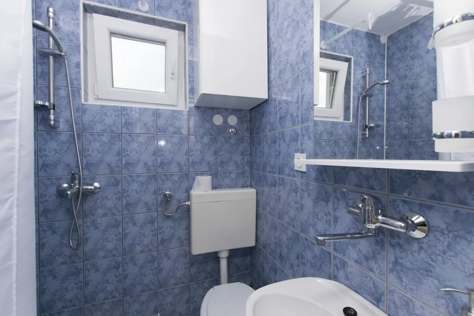 House Anica