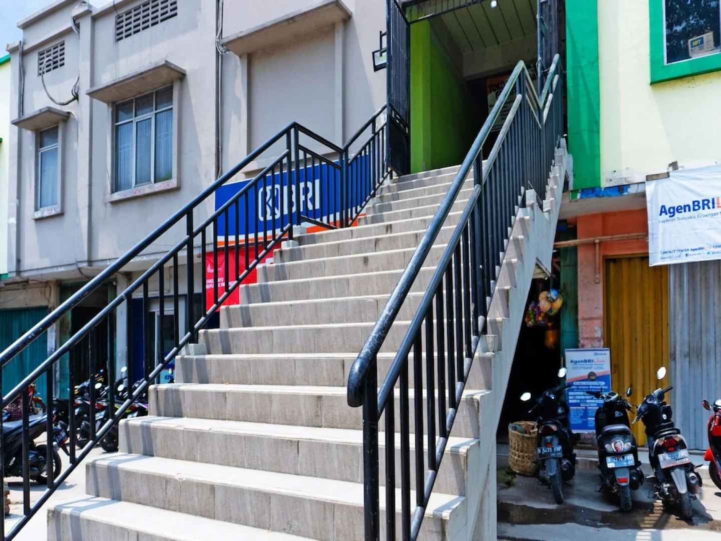 Spot On 91402 Home'59 Tegal Danas