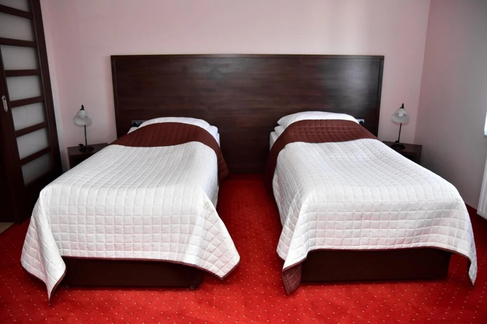 Hotel Nekla