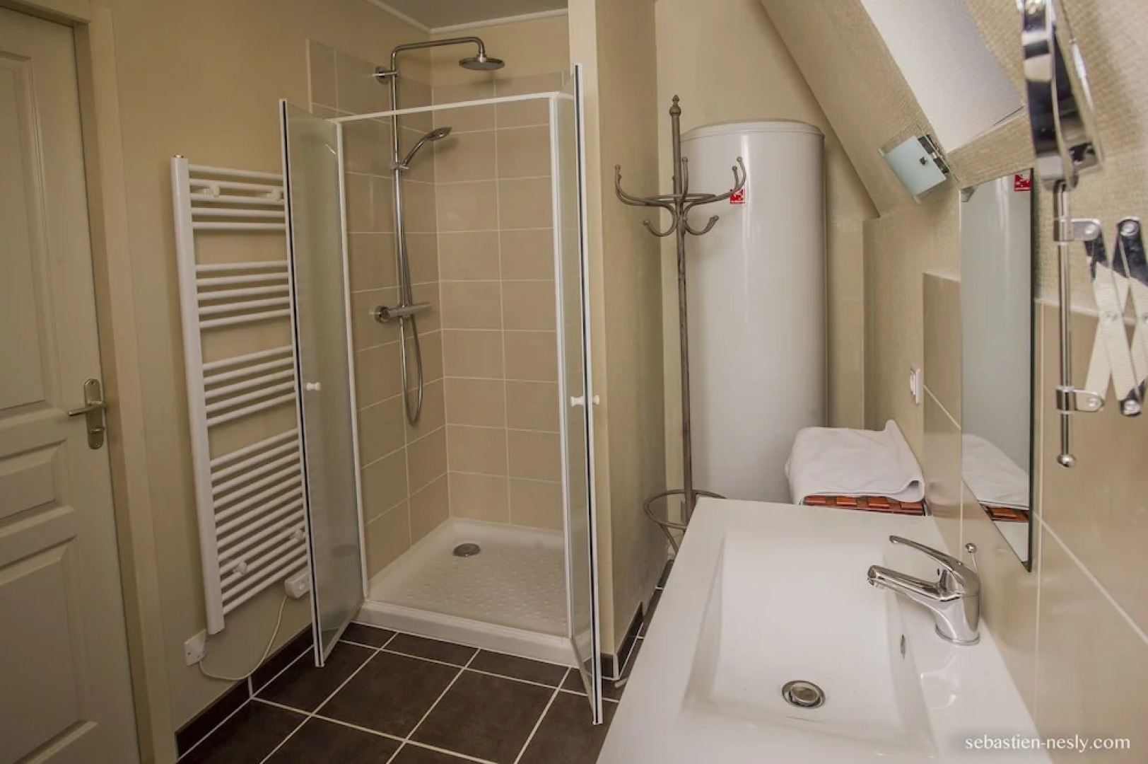 La maison des grilles du château de Prye